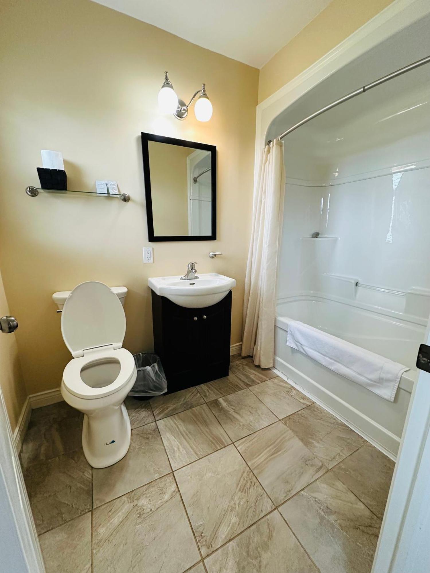 Scenic Motel Moncton Dış mekan fotoğraf