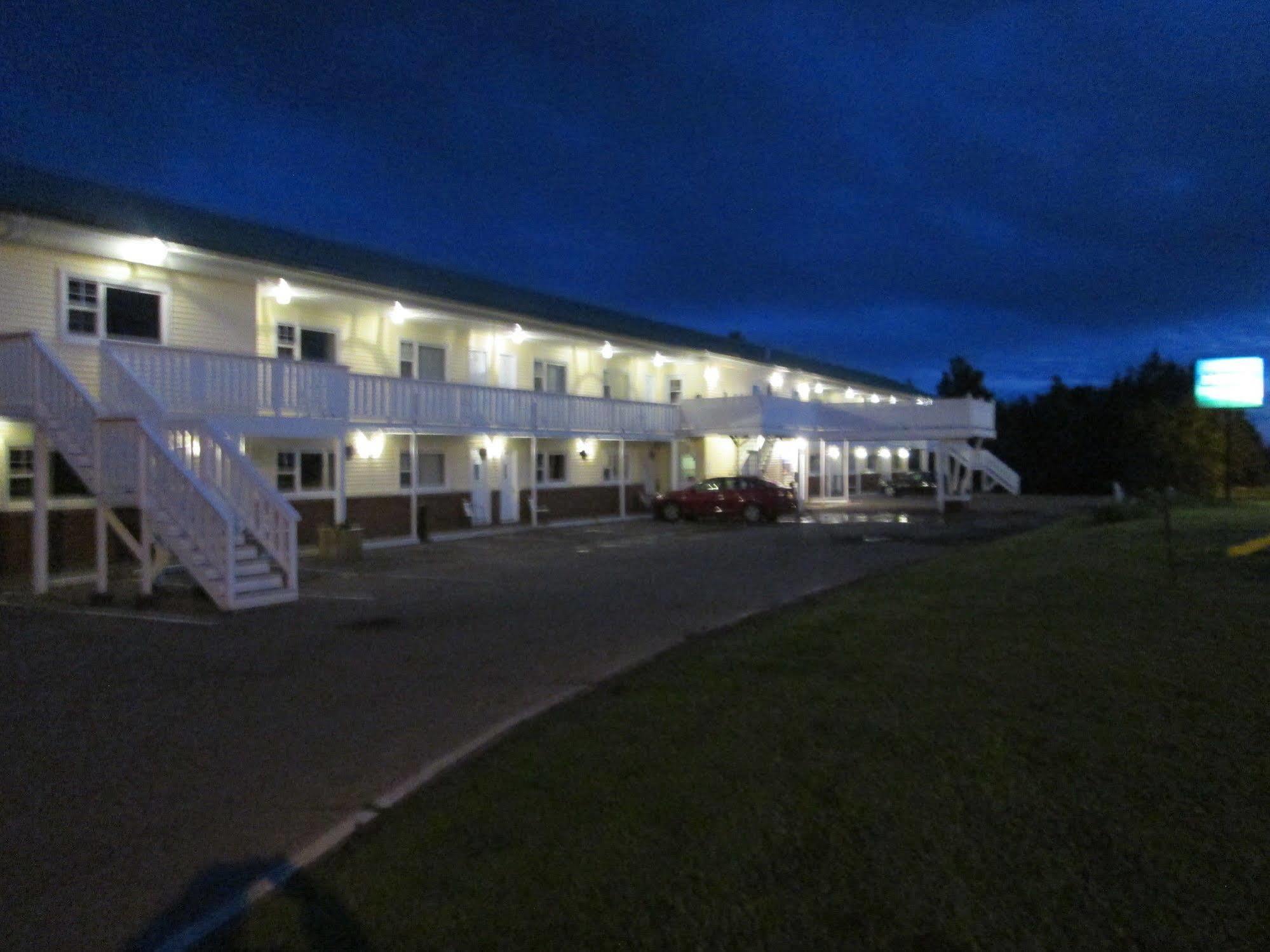 Scenic Motel Moncton Dış mekan fotoğraf